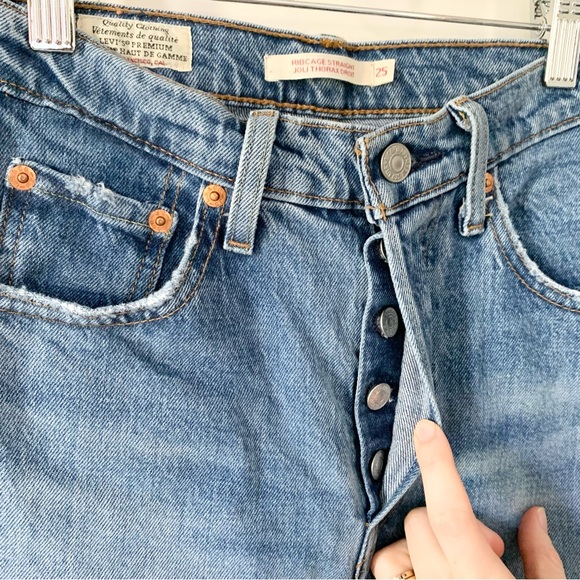 Levi’s Premium Ribcage Straight Ankle Jeans in Haters Gonna Hate - Picture 9 of 13